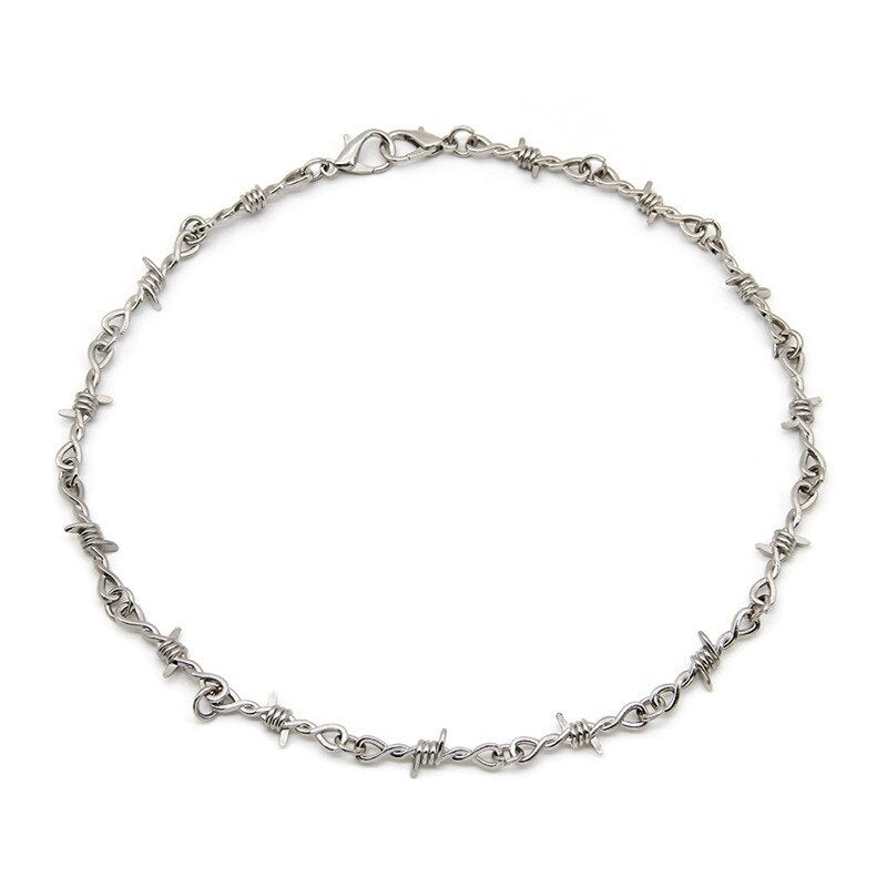 NOIR THORN CHAIN NECKLACE