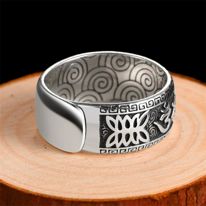 NOIR MANTRA RING